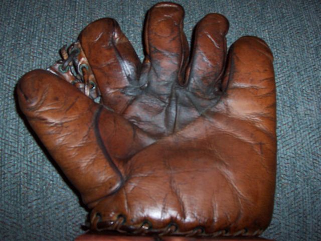 Spalding Grommet Web Front